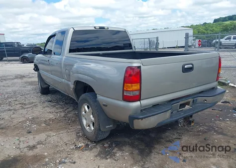 2003 GMC Sierra 1500 Denali z USA, uszkodzony, nr VIN 2GTFK69UX31300635